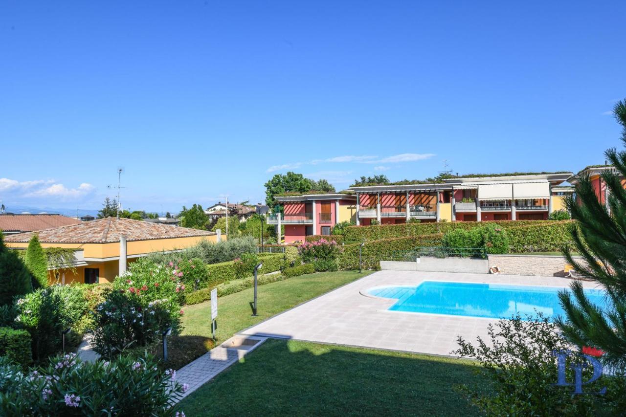 Desenzanoloft Official Partner Marriott Homes & Villas -Butterfly And 5 Pools Family Apartment Desenzano del Garda Exterior foto